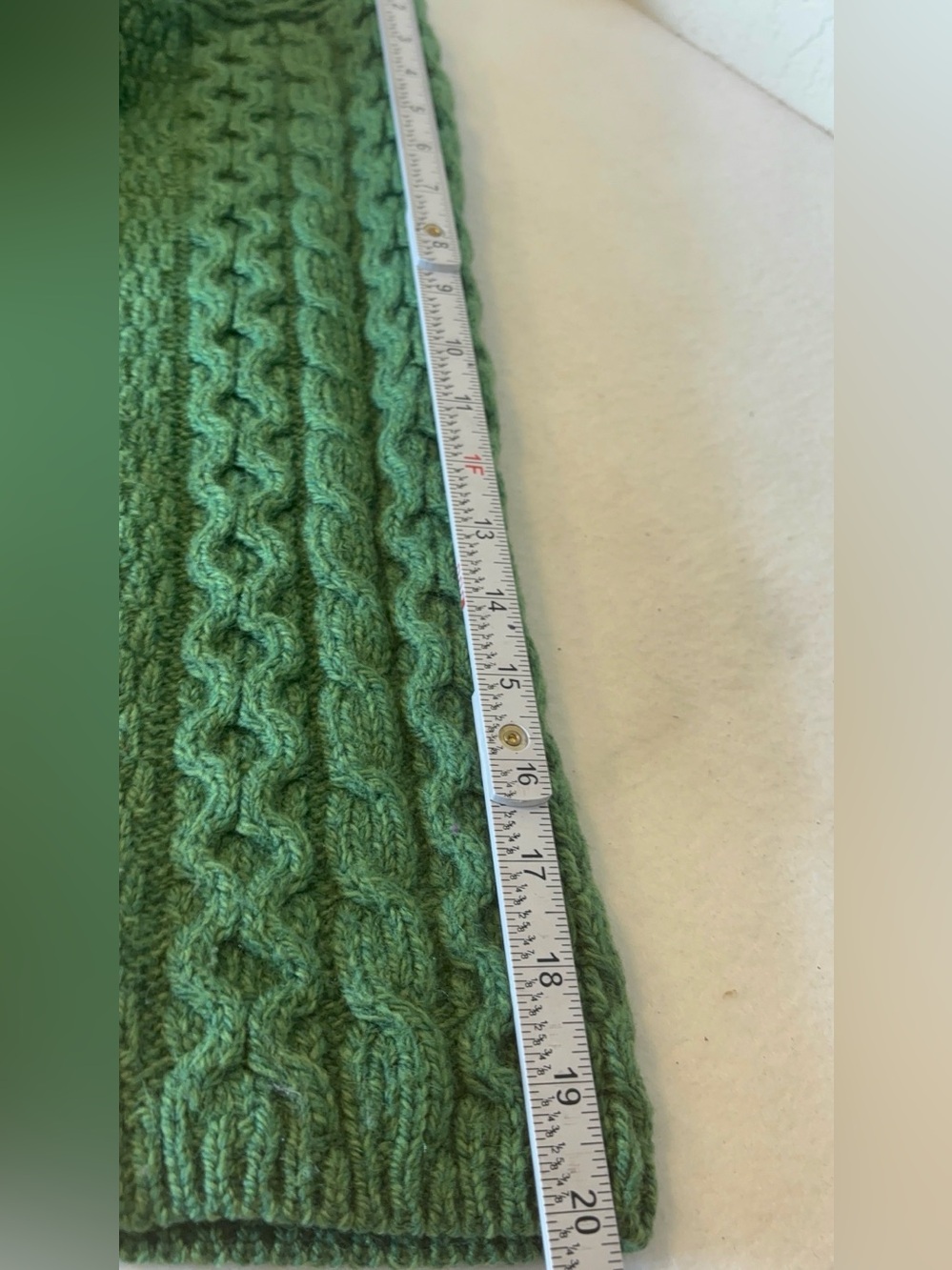 Carraigdonn Ireland 100% Merino Wool Aran Cable Knit Cardigan Sweater L - Picture 7 of 7